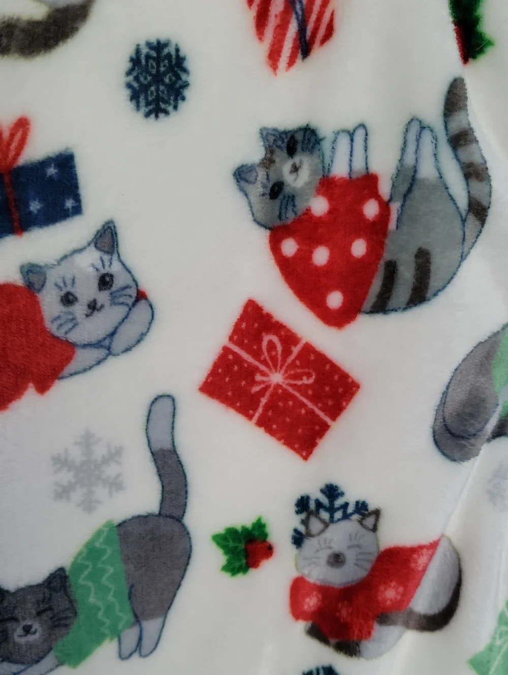 2/$30 Holiday Cozy Cat Plush Throw  50 X 60